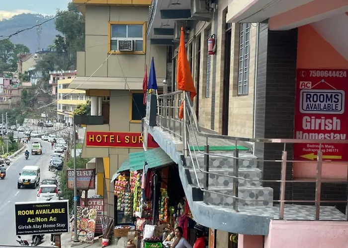 Girish Alay Home Stay